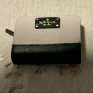 Kate Spade Black and Cream Wallet